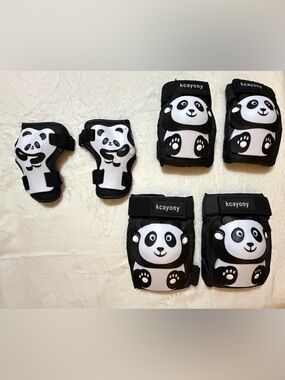 Kids Panda Knee, Wrist and Elbow Pads Size Small (3-7 Yrs)